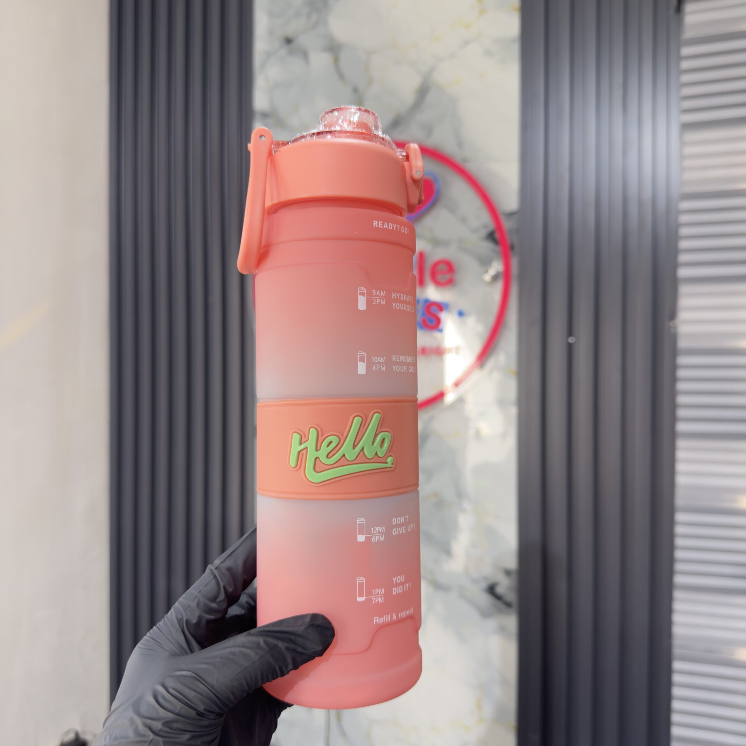 Hello Hydration Peach Girls Bottle