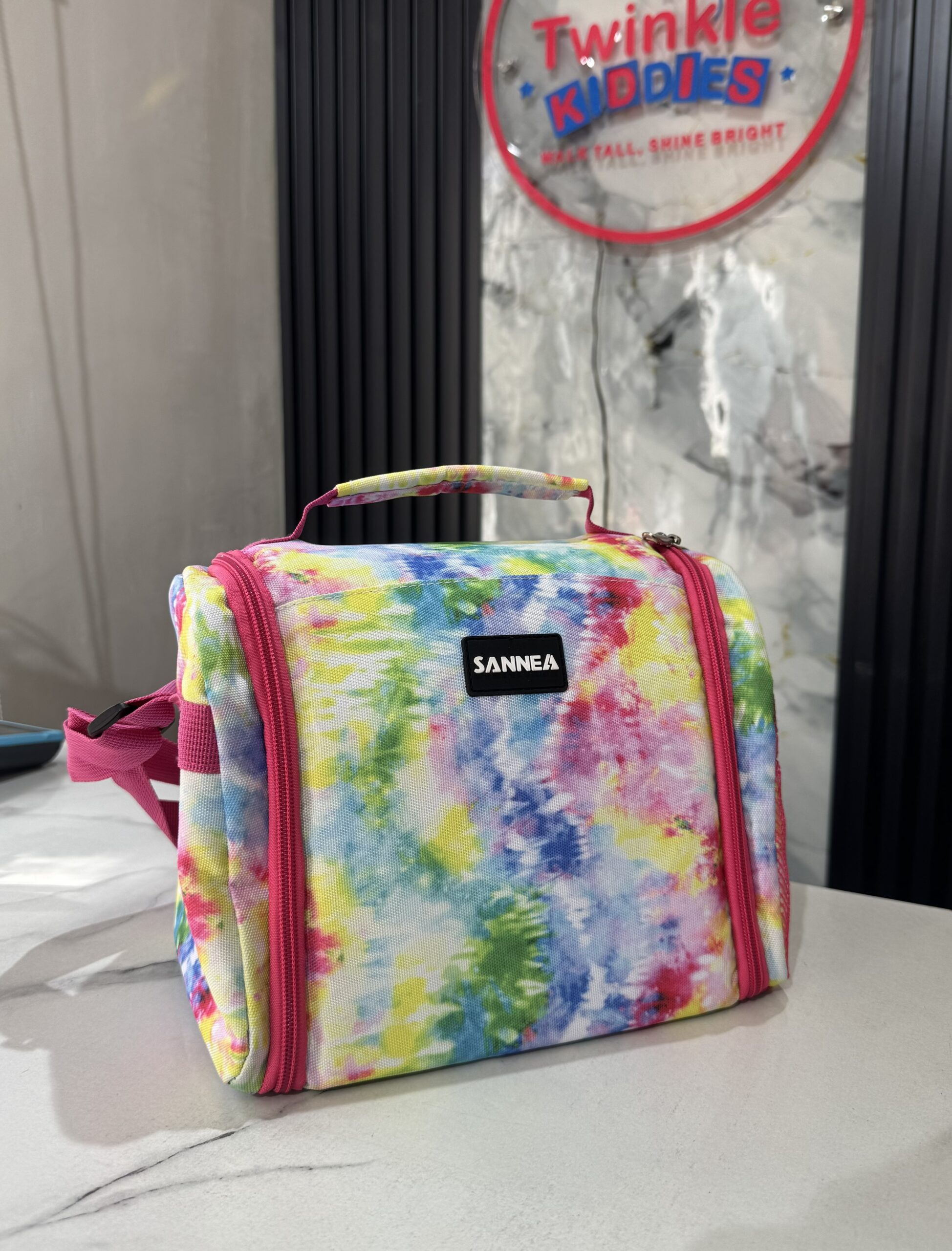 Sannea Multi Color Girls Lunch Bag