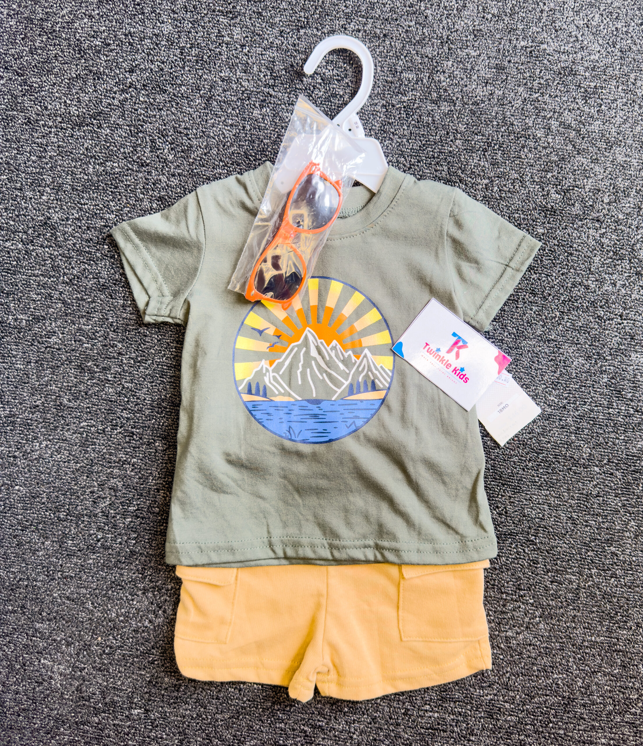 Boys 2pcs Set with Sunglasses