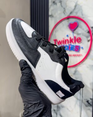 Boutique Standard Black & White Boys Sneakers